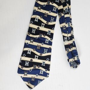 Barrington Vtg‎ Navy and Cream Geometric Wave Men's Tie